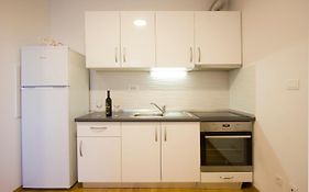 Apartment Luka